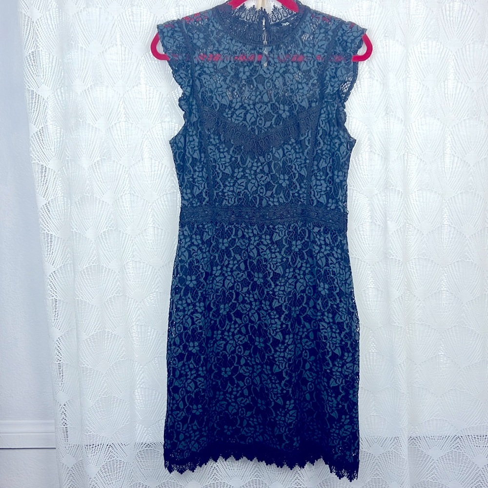 Zara lace dress midi bodycon navy blue sleeveless fitted black label  Sz. L - Picture 2 of 15
